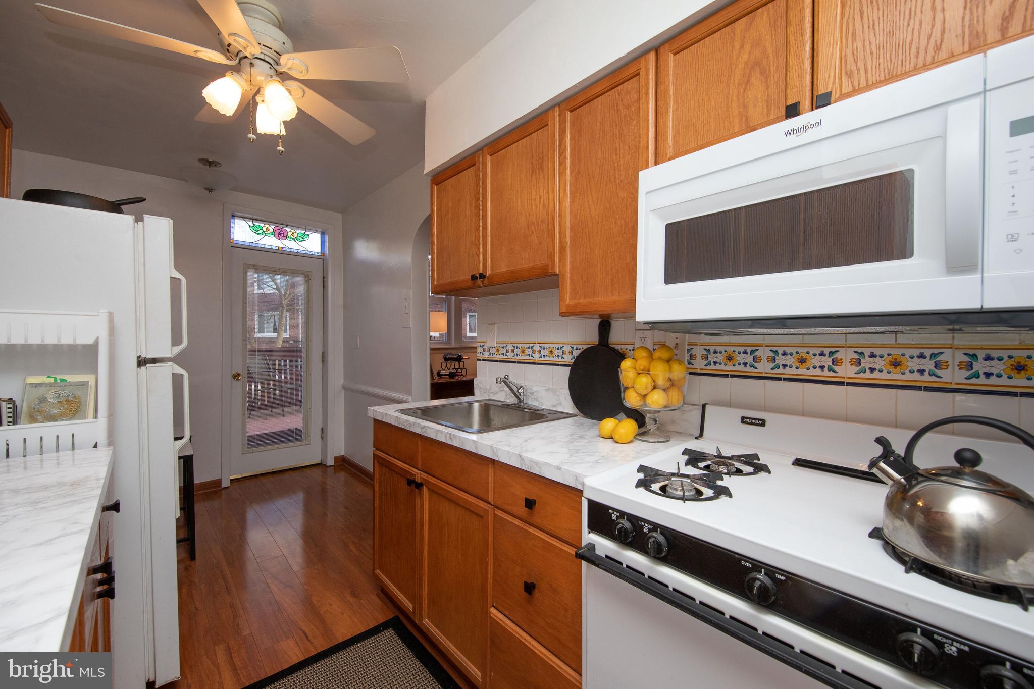 8035 Winston Road Philadelphia, PA 19118 - Photo 14 of 31 Kitchen