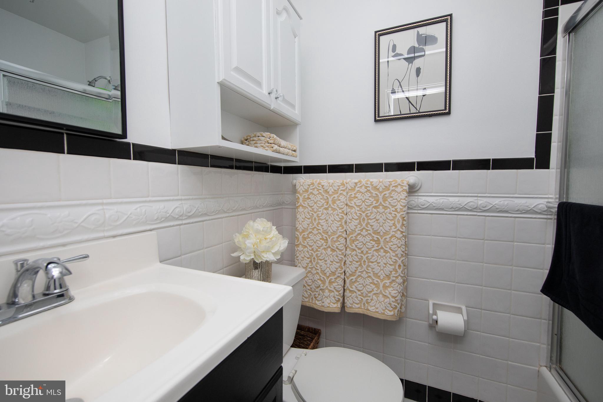 8035 Winston Road Philadelphia, PA 19118 - Photo 23 of 31 Hall Bathroom