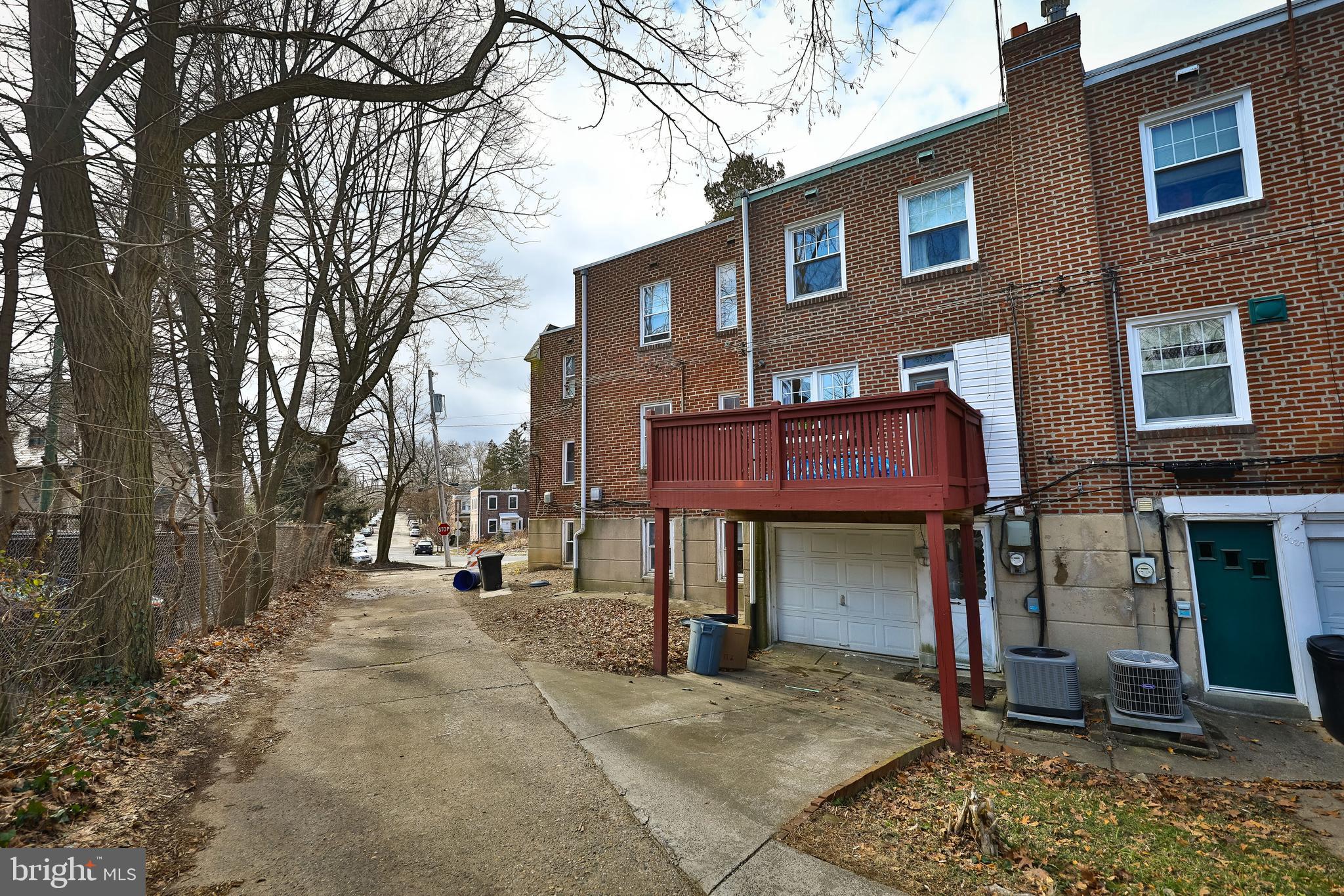 8035 Winston Road Philadelphia, PA 19118 - Photo 31 of 31 Exterior rear
