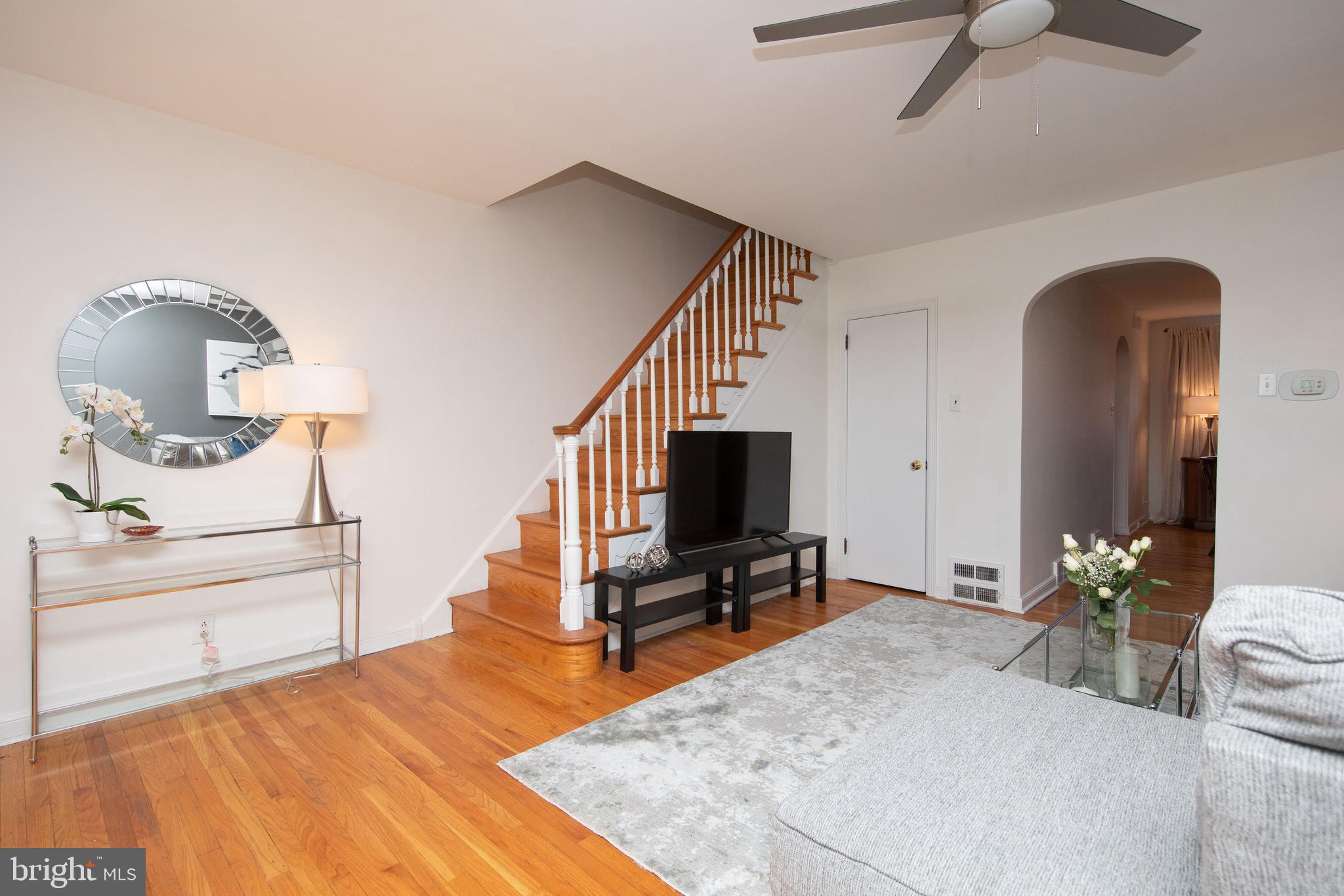 8035 Winston Road Philadelphia, PA 19118 - Photo 6 of 31 Living Room