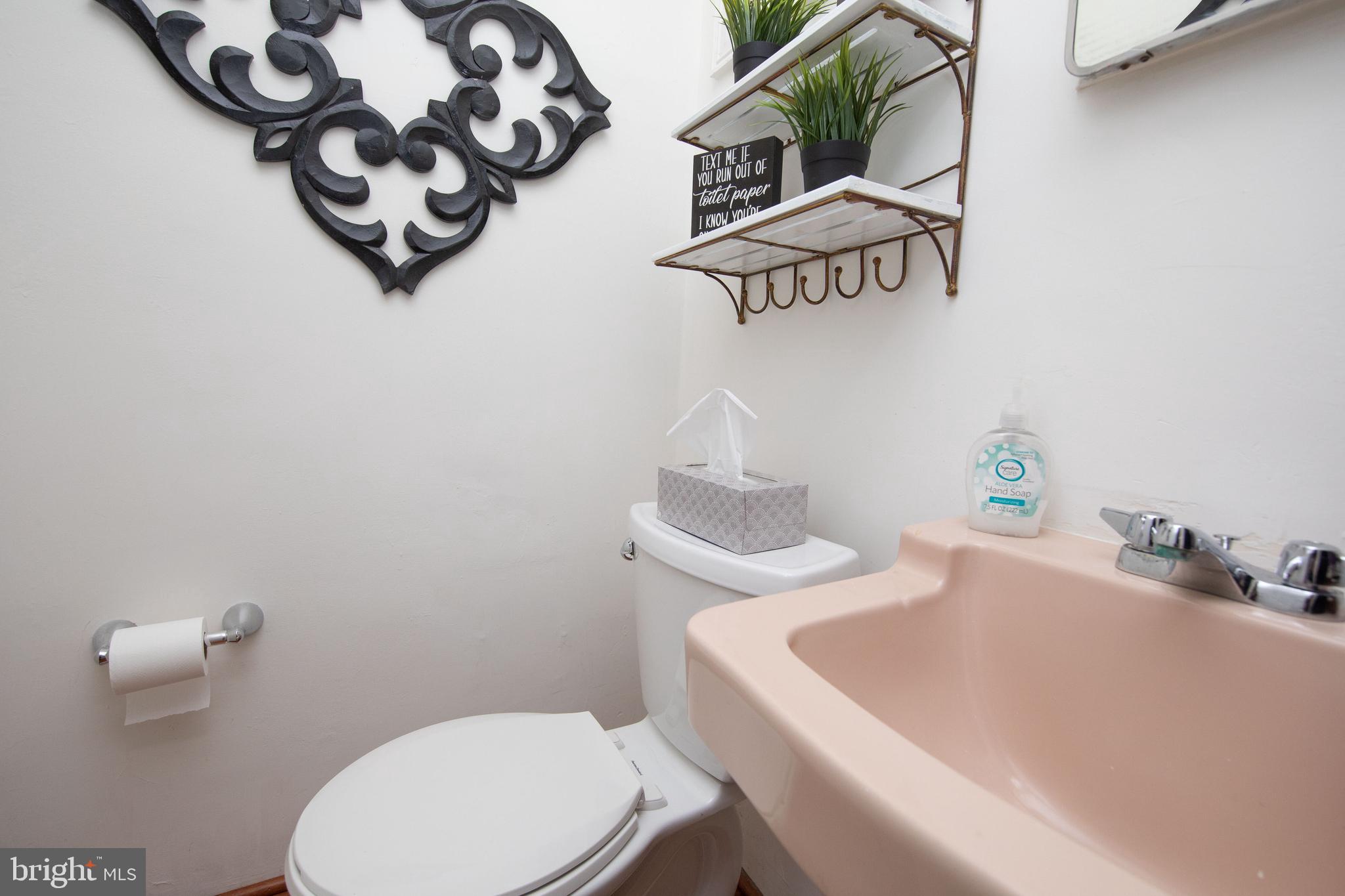 8035 Winston Road Philadelphia, PA 19118 - Photo 10 of 31 Gallery Image 10