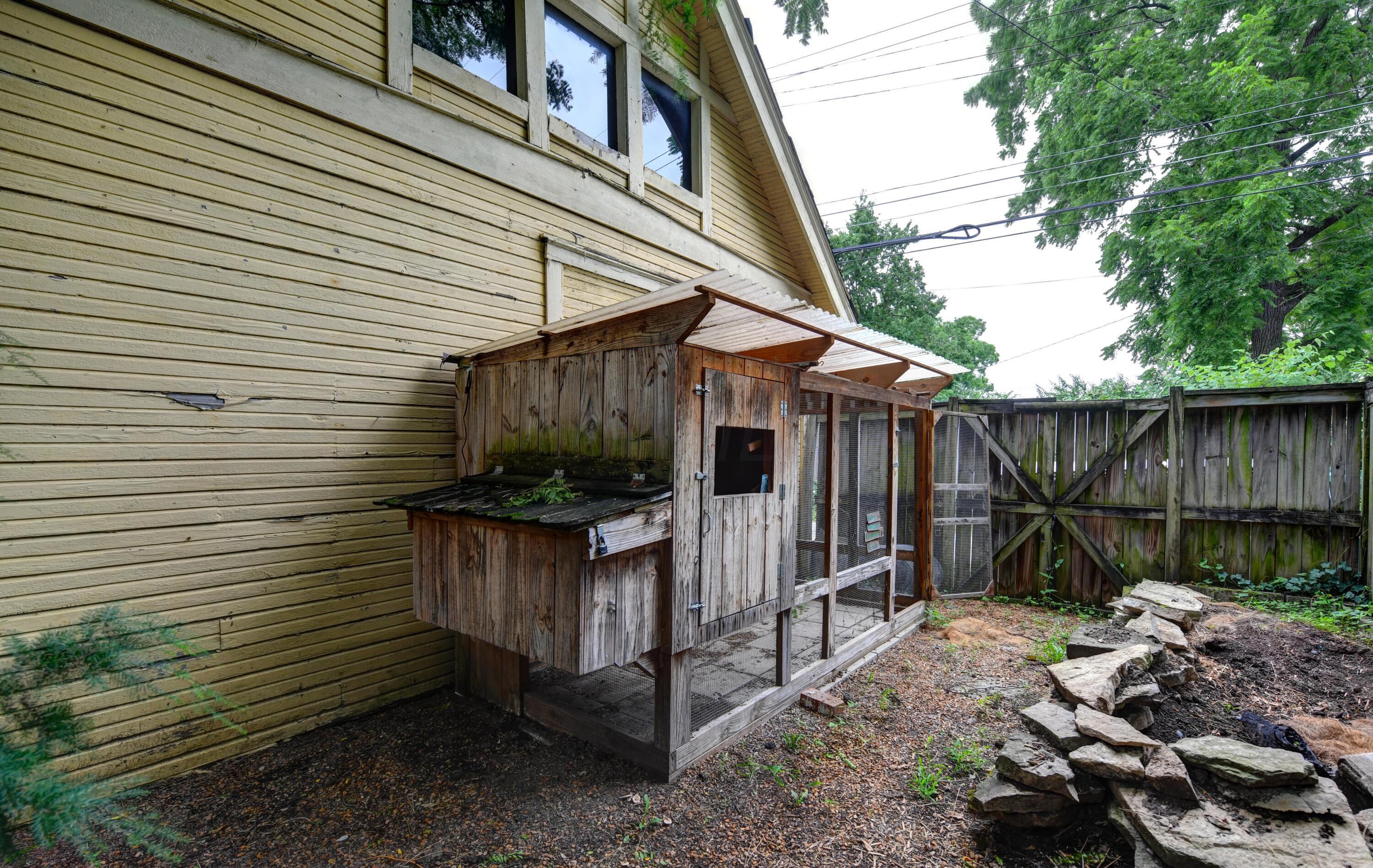 1123 Bryden Road Columbus, OH 43205 - Photo 36 of 36 Chicken Coop