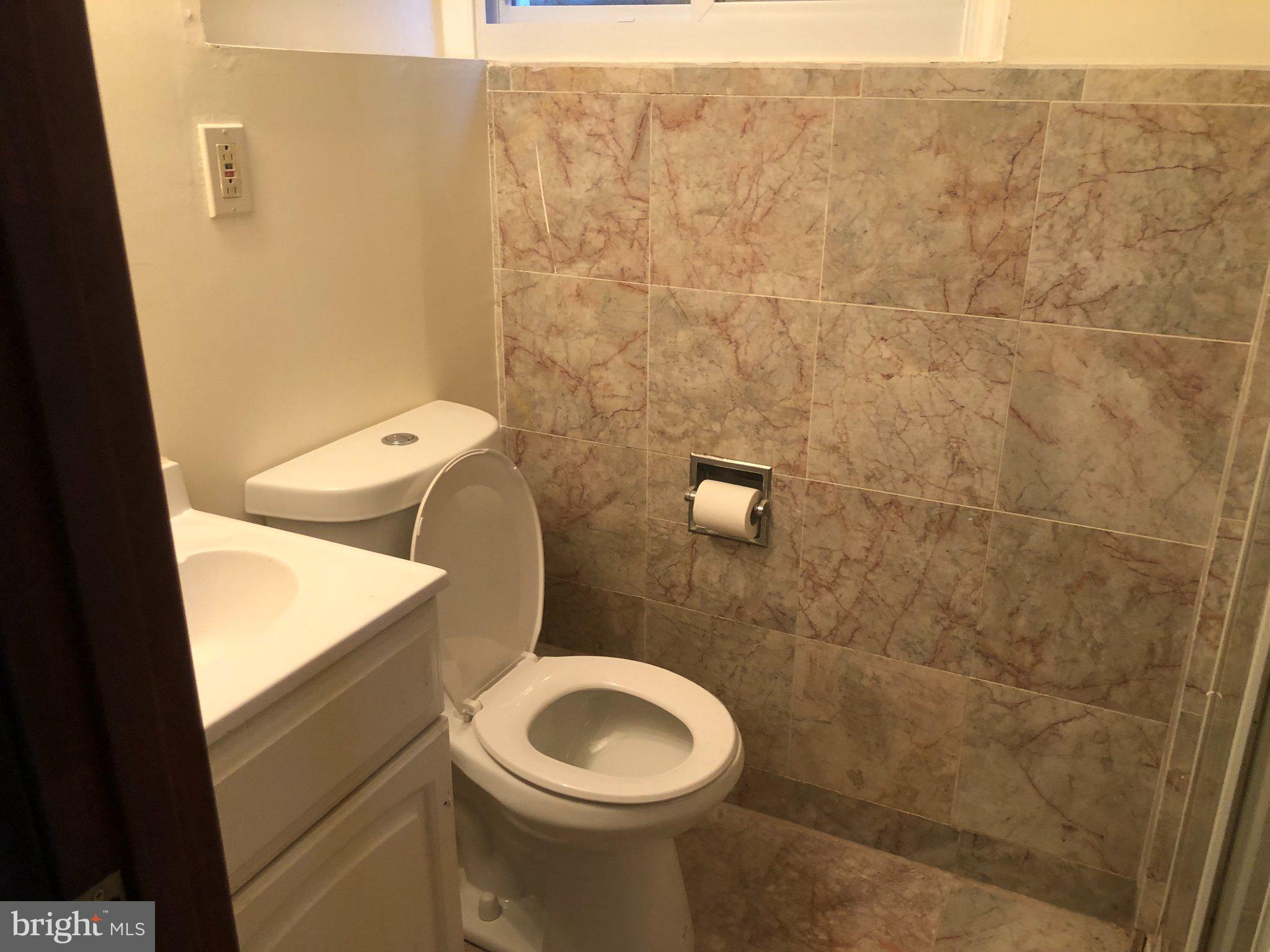 2606 Parker Avenue Silver Spring, MD 20902 - Photo 27 of 31 Bathroom Basement