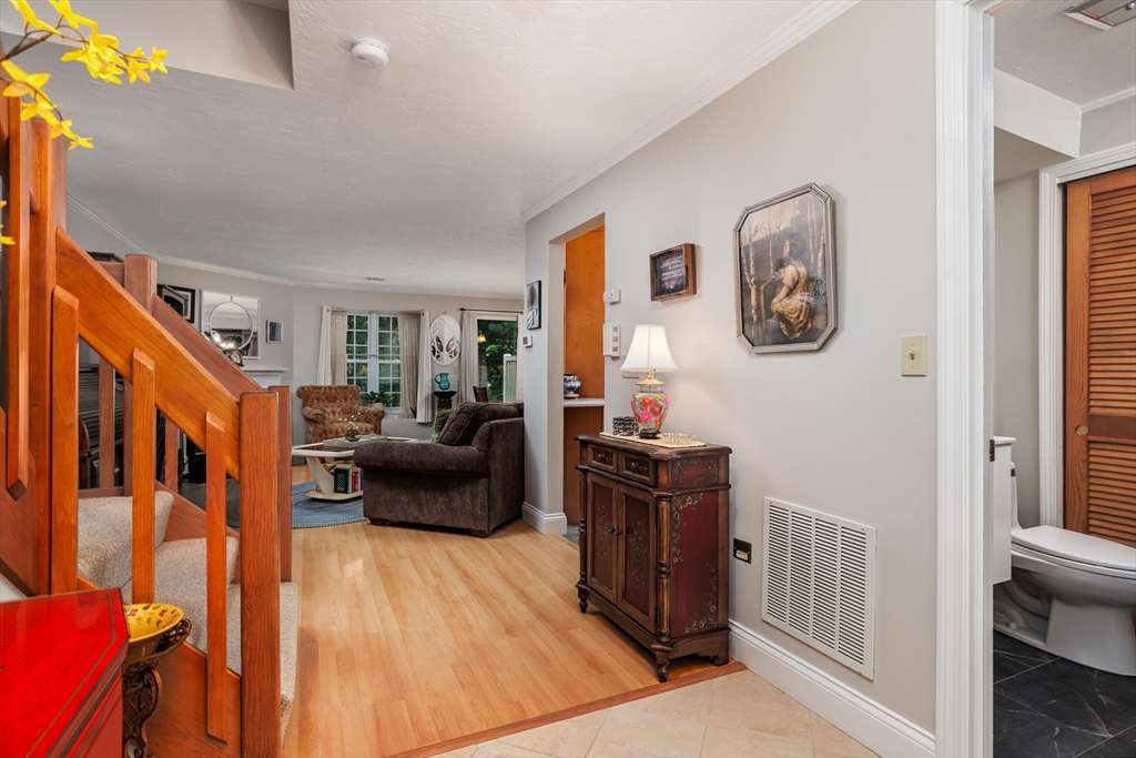 923 Ridgefield Circle, Unit 923C Clinton, MA 01510 - Photo 3 of 35