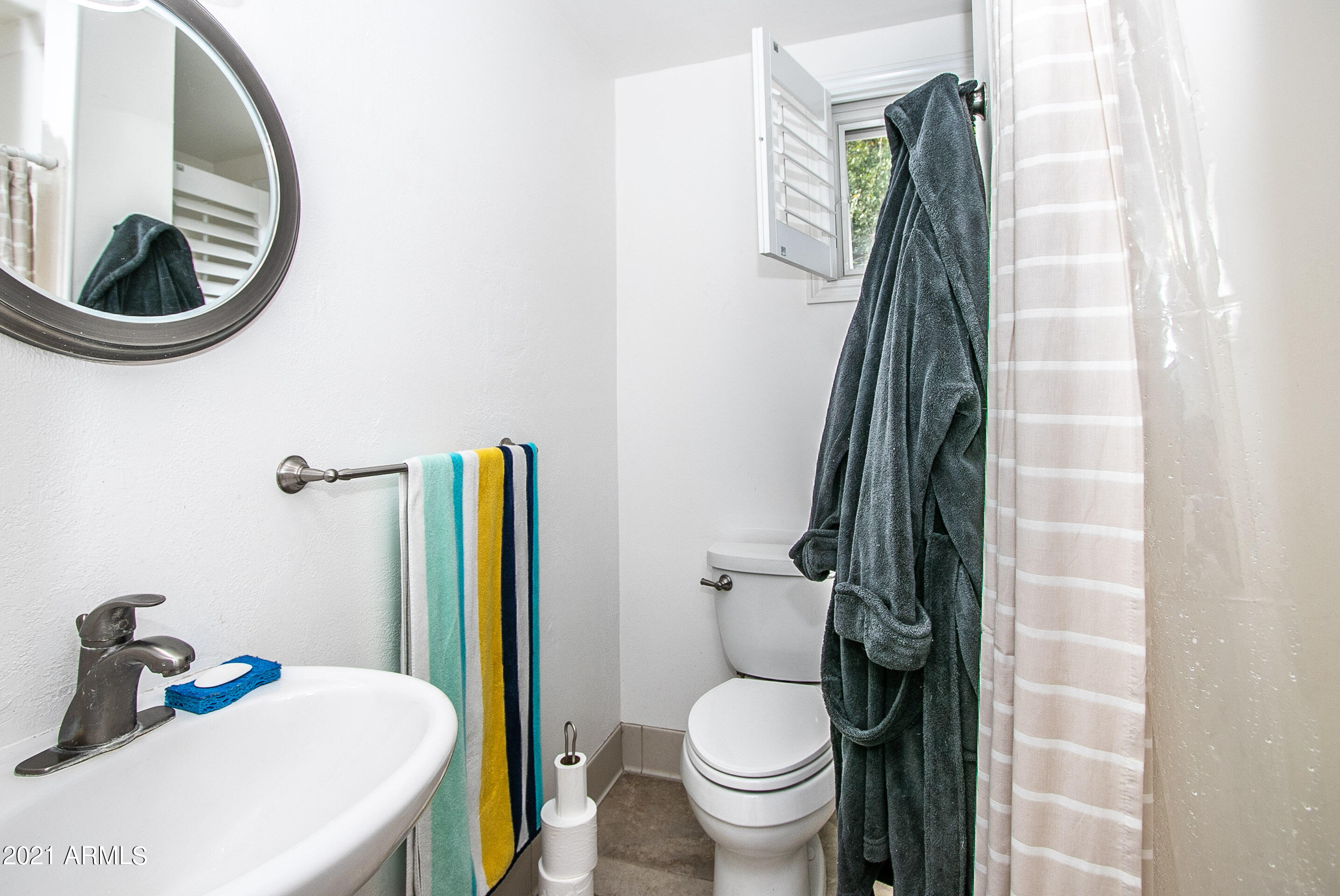 3017 East Osborn Road Phoenix, AZ 85016 - Photo 14 of 31 Bathroom.