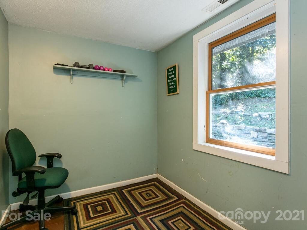 180 Davidson Road Swannanoa, NC 28778 - Photo 23 of 36 Gallery Image 23