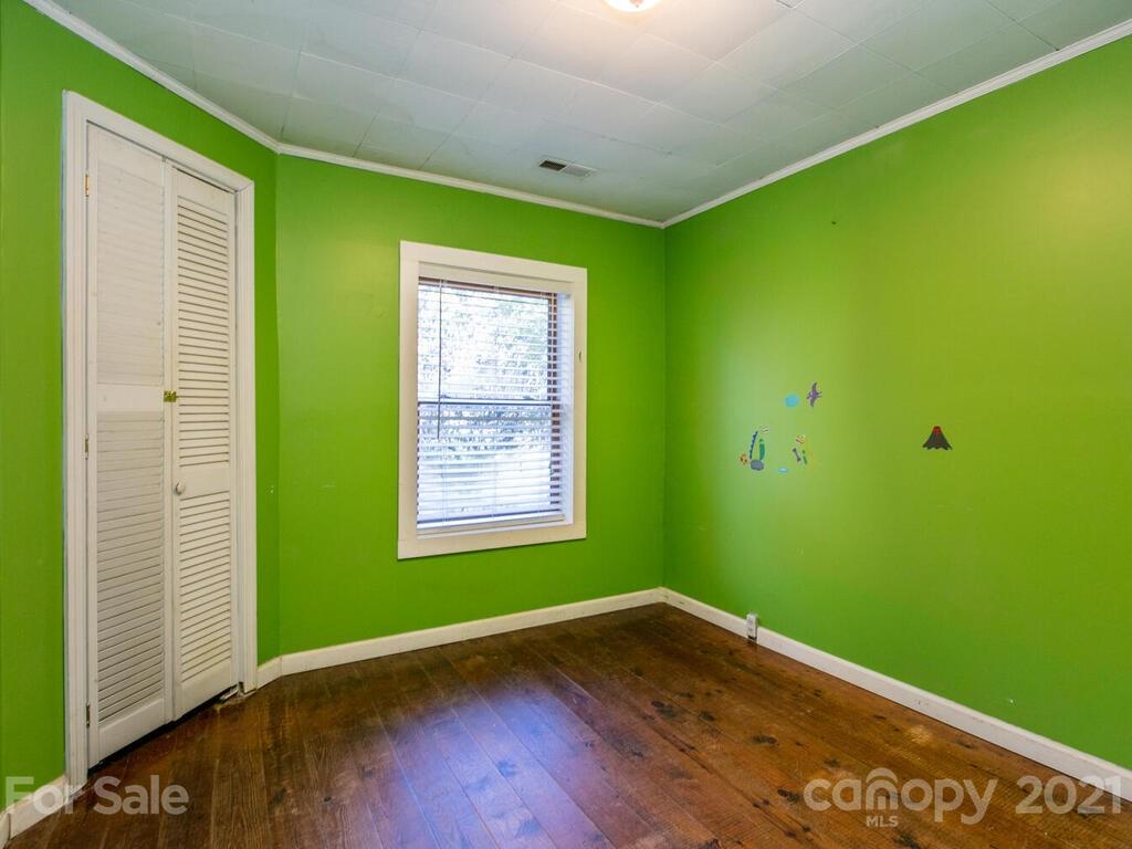 180 Davidson Road Swannanoa, NC 28778 - Photo 25 of 36 Gallery Image 25