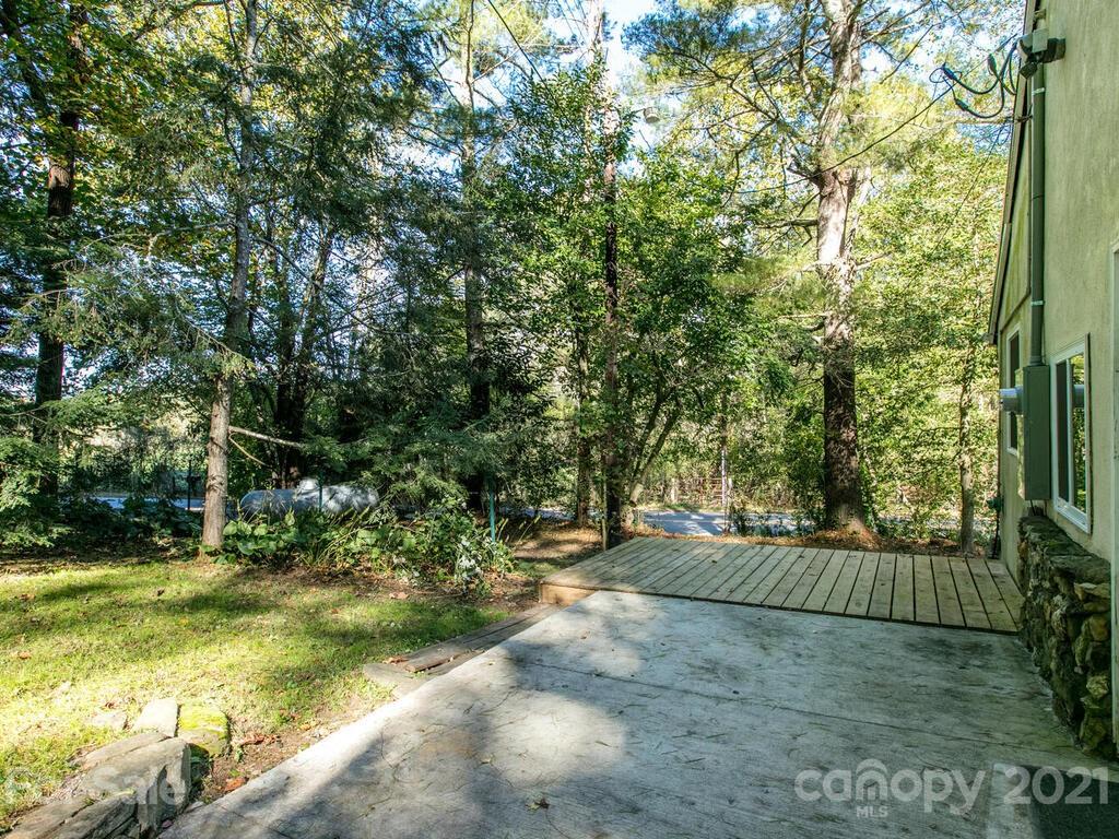 180 Davidson Road Swannanoa, NC 28778 - Photo 32 of 36 Gallery Image 32
