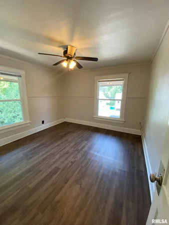 $76,500 | 405 West Murray Street, Macomb, IL 61455