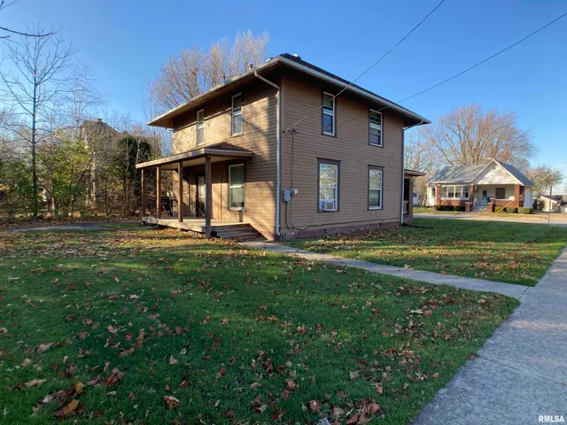 $81,500 | 405 West Murray Street, Macomb, IL 61455