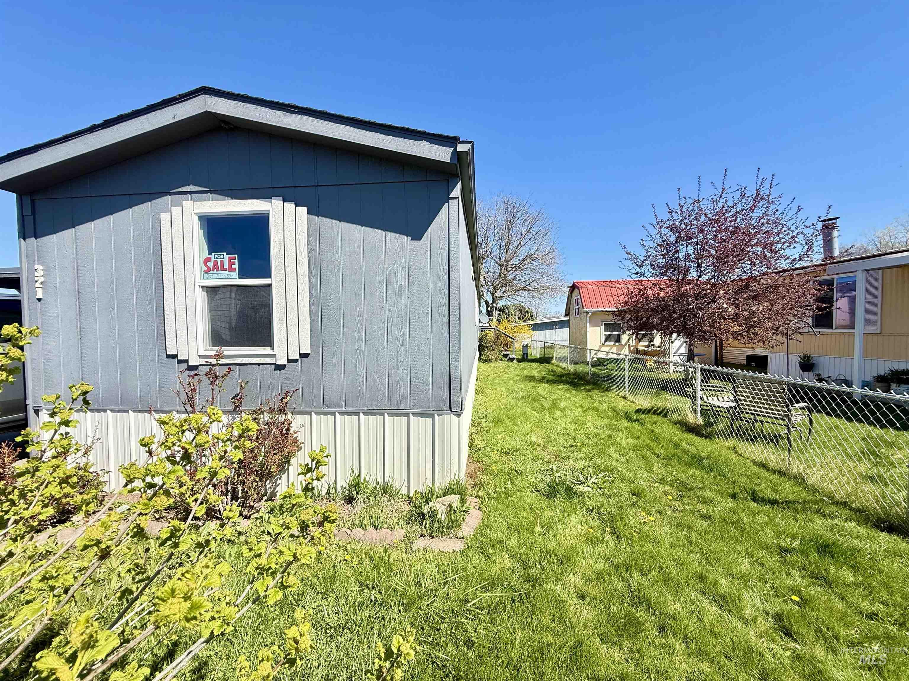 2015 6th Avenue, Unit 321 Clarkston, WA 99403 - Photo 23 of 34 View of side of property