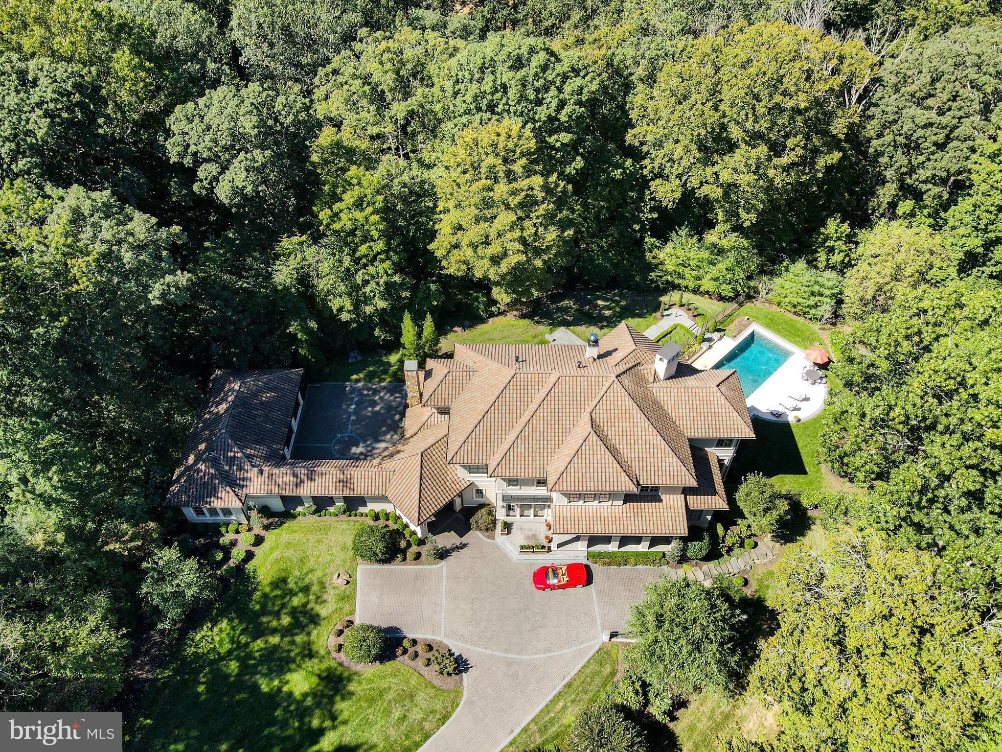 906 Turkey Run Road McLean, VA 22101 - Photo 2 of 52 Aerial View