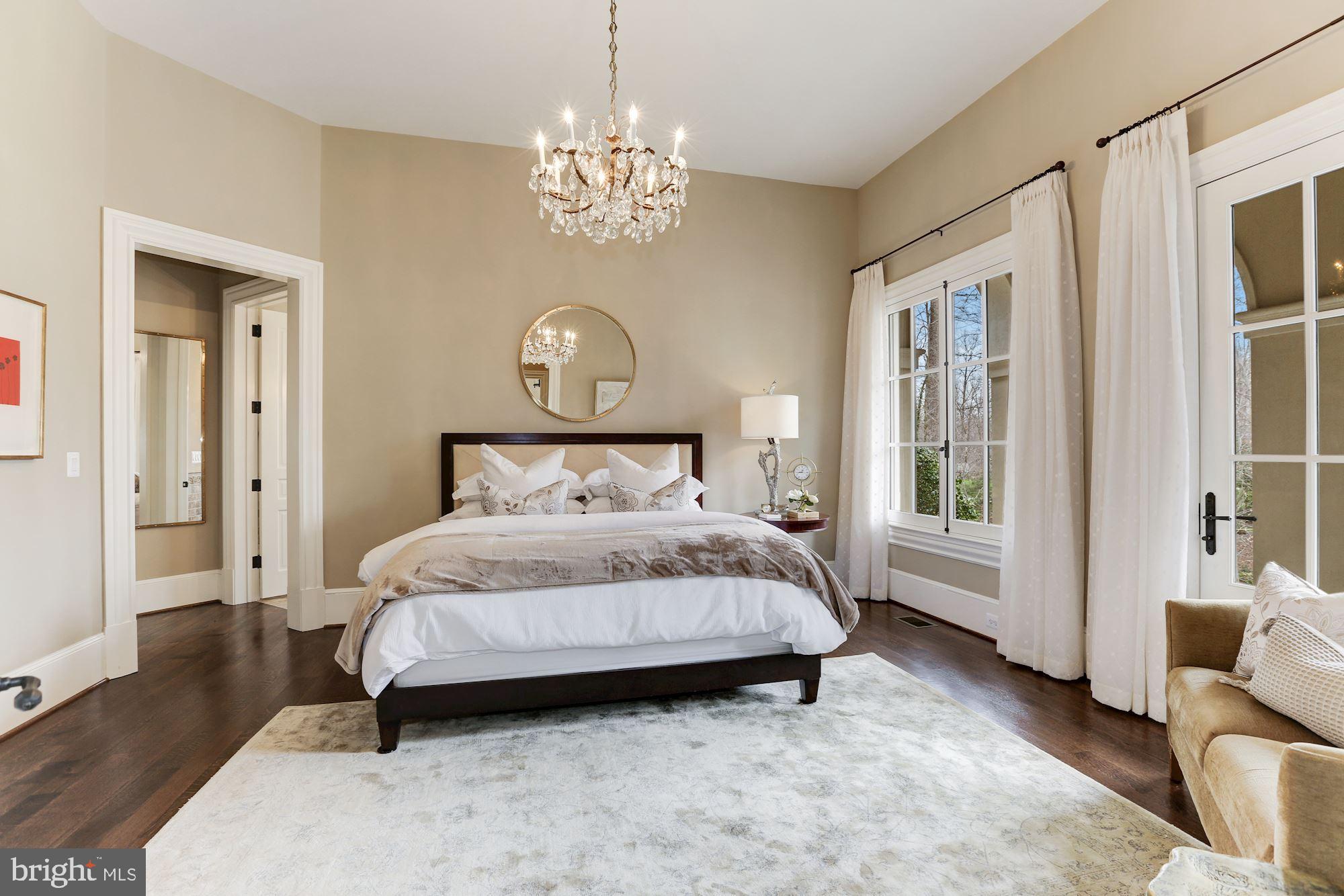906 Turkey Run Road McLean, VA 22101 - Photo 24 of 52 Main Level Bedroom