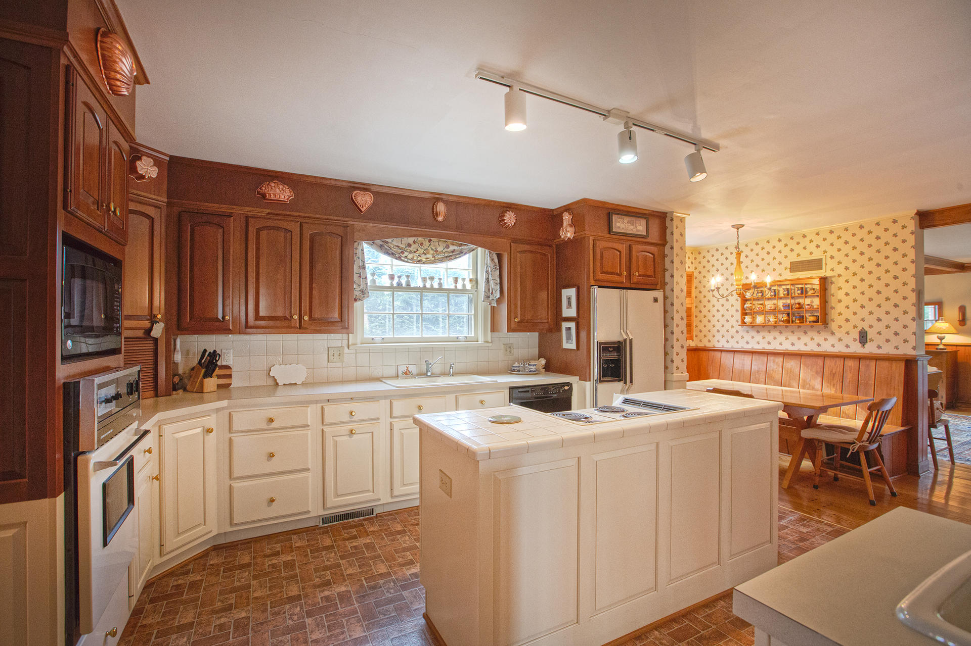 1232 Persinger Road Southwest Roanoke, VA 24015 - Photo 7 of 52 8