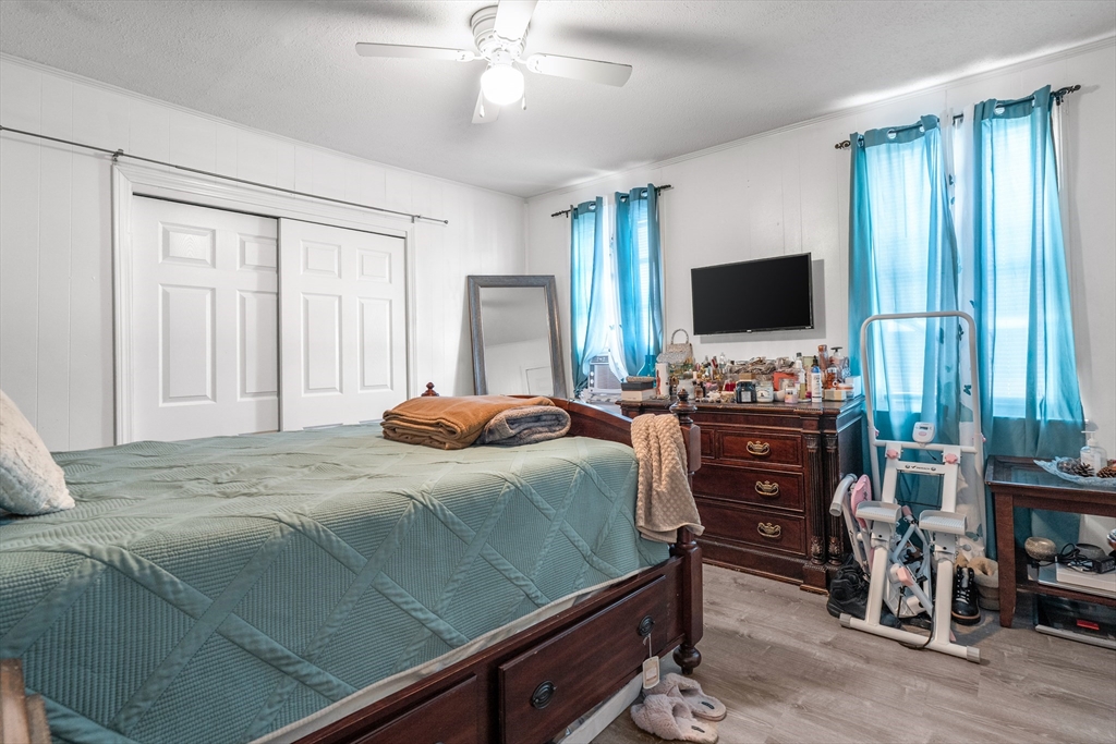 992 Pine Street Fall River, MA 02720 - Photo 11 of 12