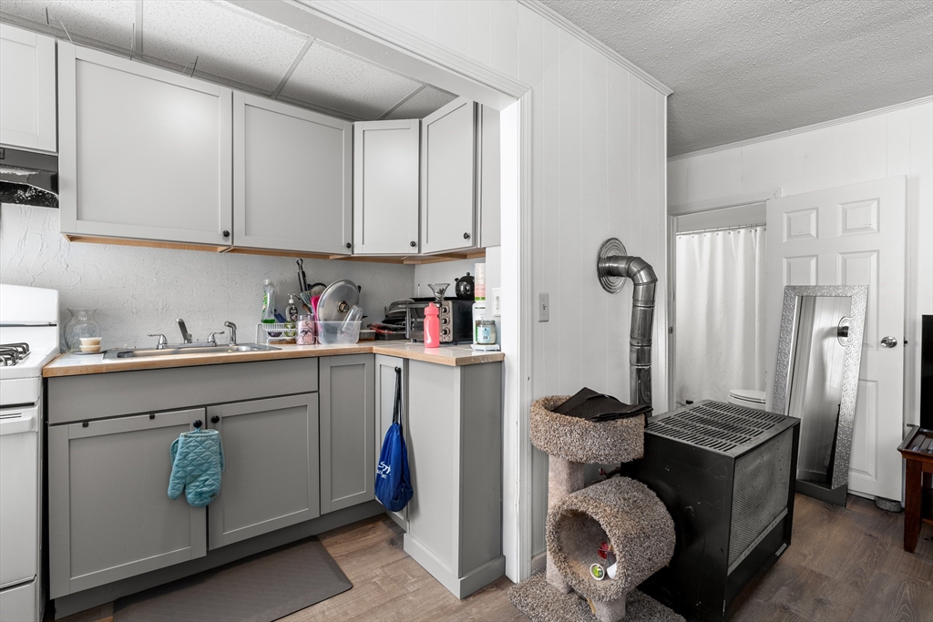 992 Pine Street Fall River, MA 02720 - Photo 10 of 12