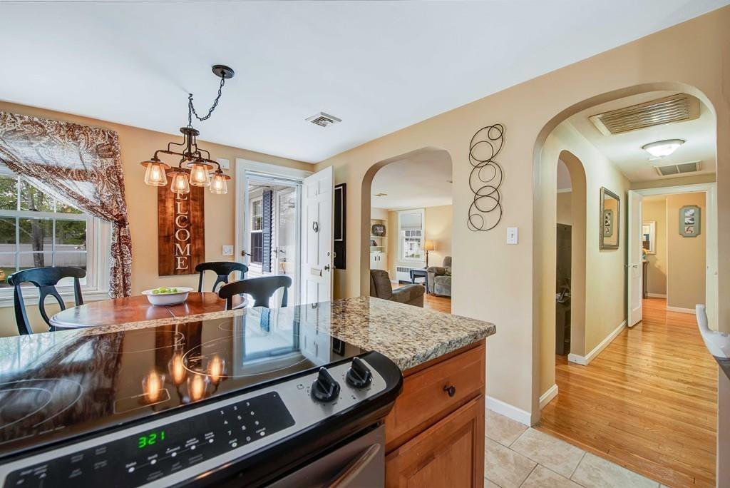 18 Meadow Road Longmeadow, MA 01106 - Photo 11 of 37 Gallery Image 11