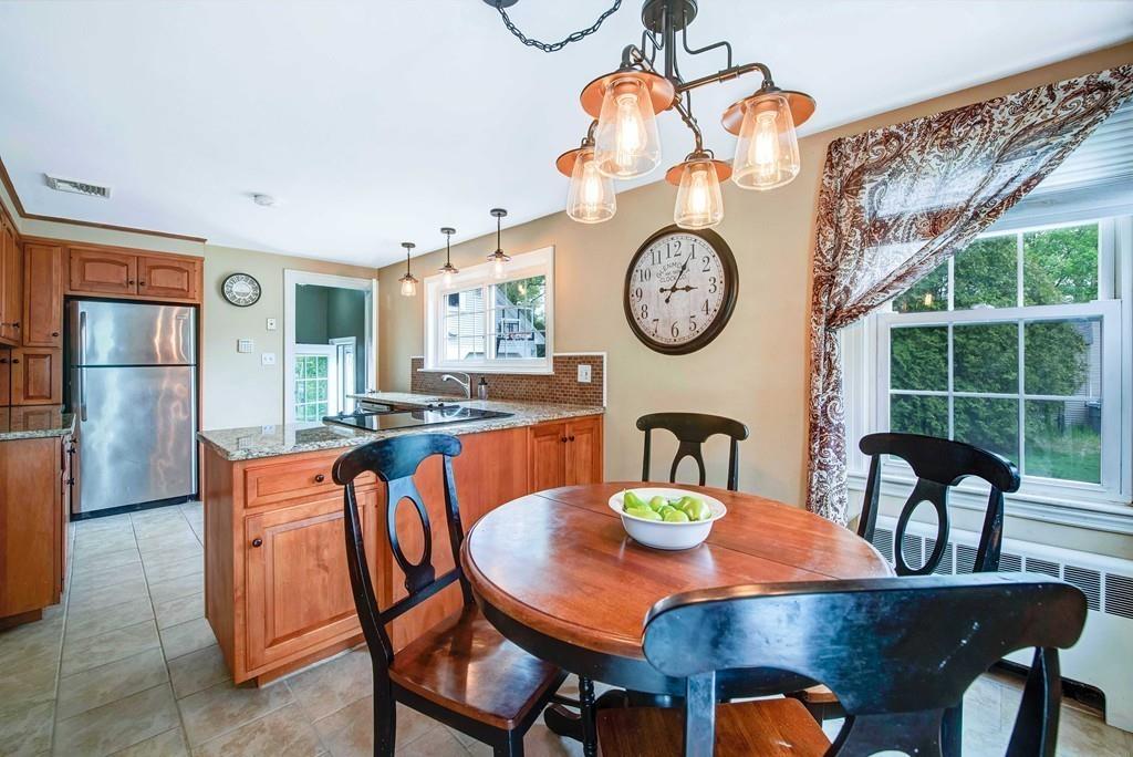 18 Meadow Road Longmeadow, MA 01106 - Photo 2 of 37 Gallery Image 2