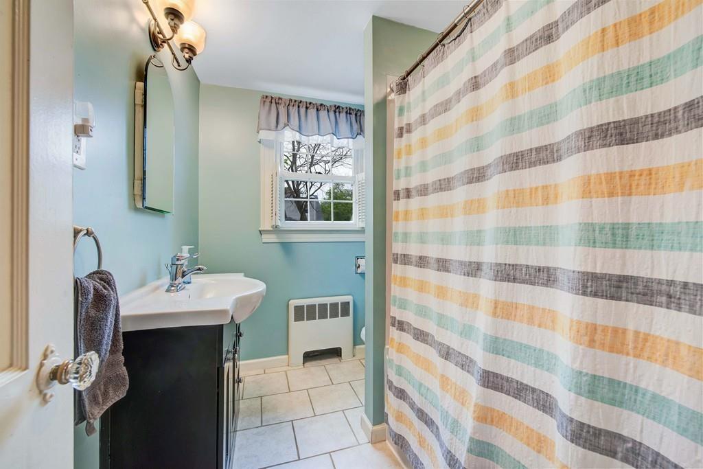 18 Meadow Road Longmeadow, MA 01106 - Photo 21 of 37 Gallery Image 21
