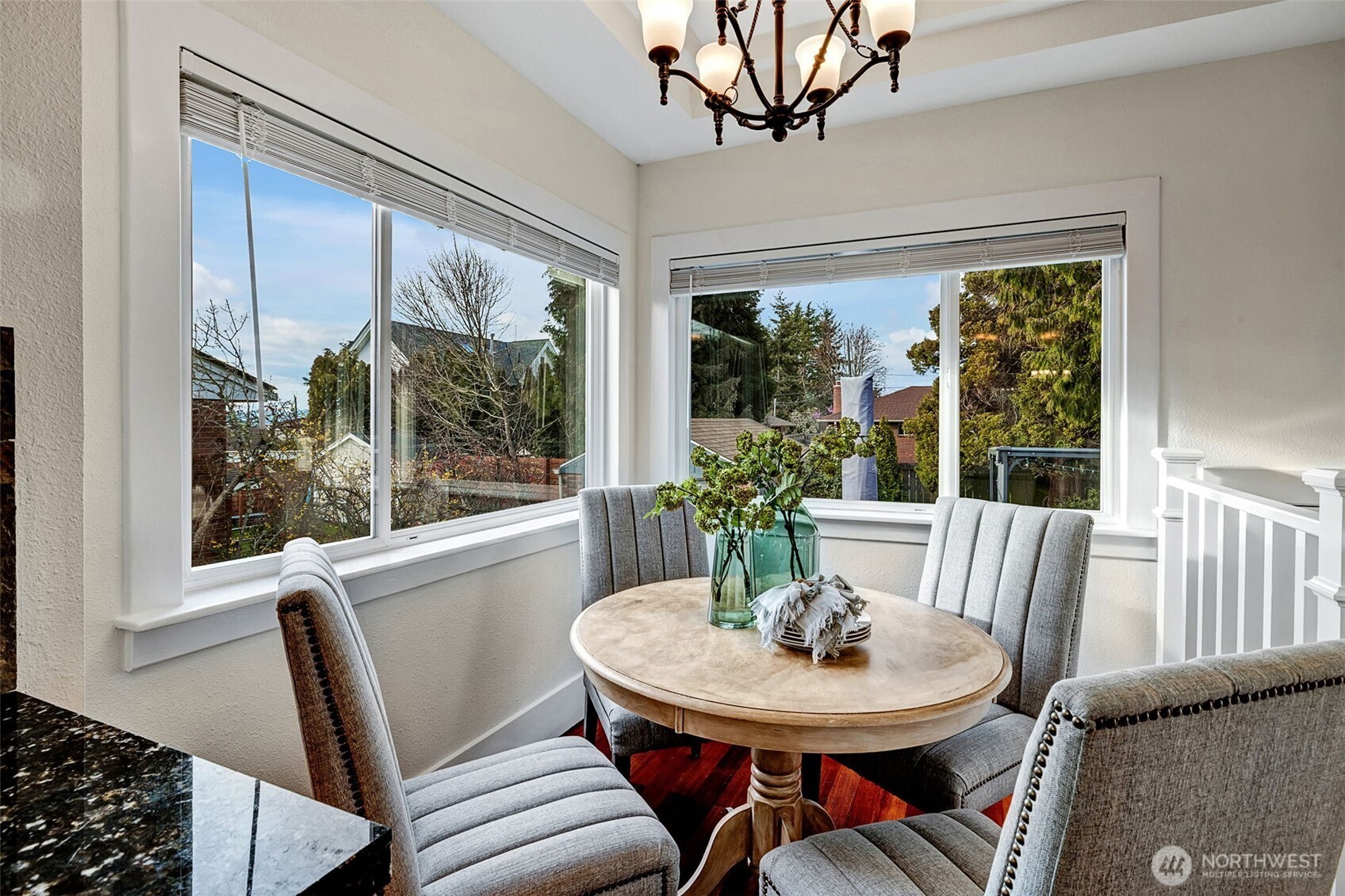 3946 Southwest Kenyon Street Seattle, WA 98136 - Photo 14 of 40 Gallery Image 14