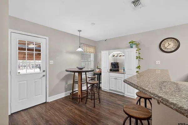 $320,000 | 5883 North I-20 Service Road East, Marshall, TX 75670