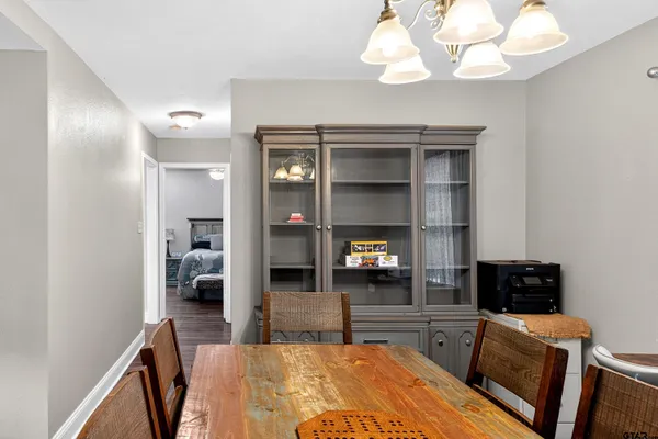 $320,000 | 5883 North I-20 Service Road East, Marshall, TX 75670