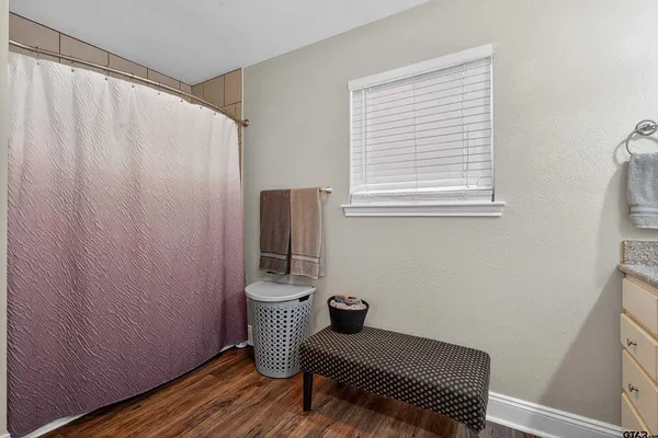 $320,000 | 5883 North I-20 Service Road East, Marshall, TX 75670