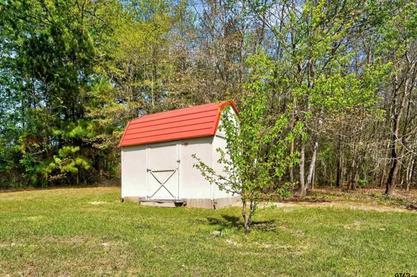 $320,000 | 5883 North I-20 Service Road East, Marshall, TX 75670