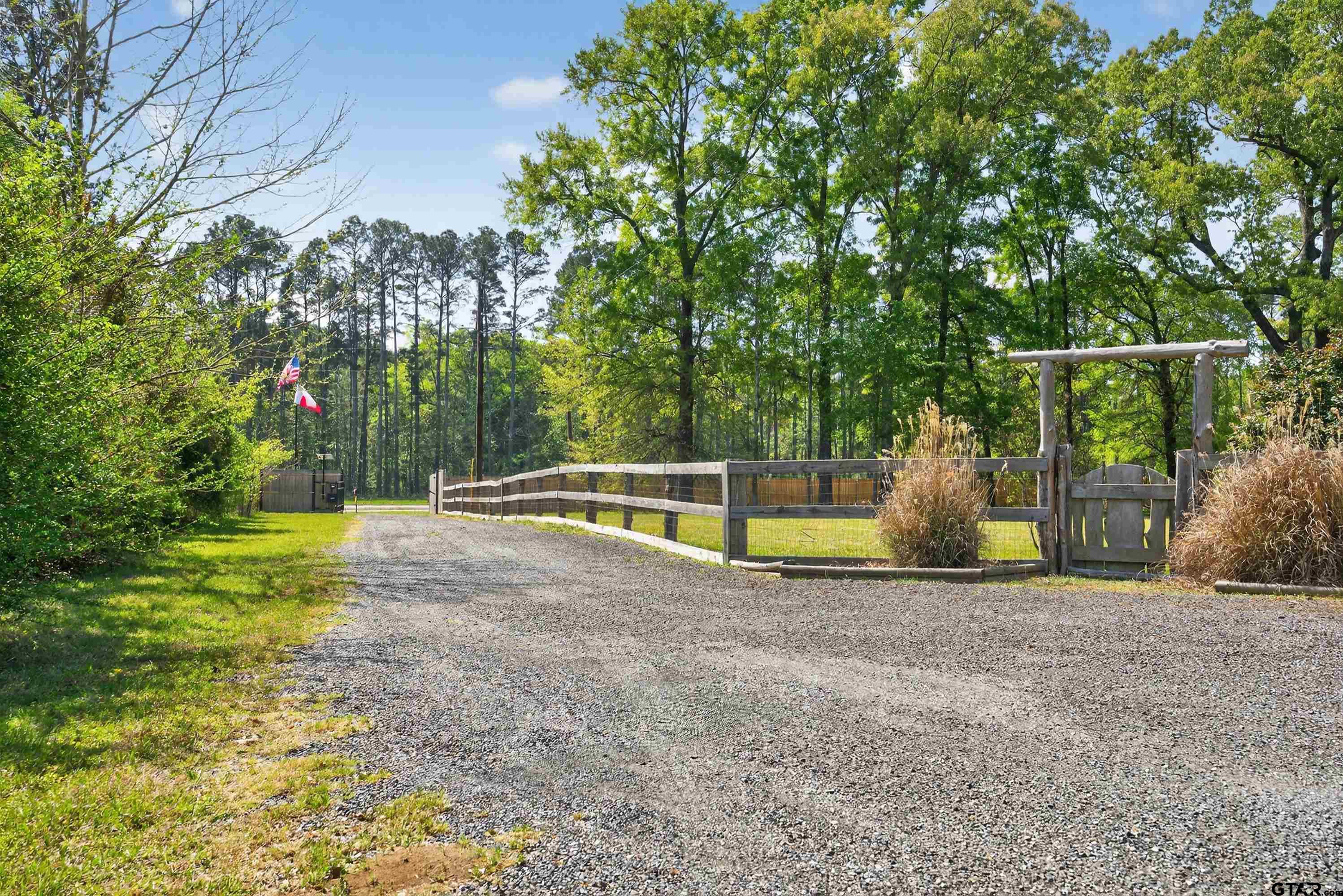 5883 North I-20 Service Road East Marshall, TX 75670 - Photo 4 of 41