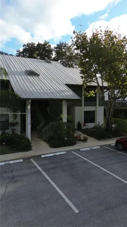 $260,000 | 5200 Southeast Seascape Way, Unit 201, Stuart, FL 34997