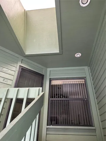 $272,000 | 5200 Southeast Seascape Way, Unit 201, Stuart, FL 34997