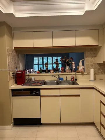 $272,000 | 5200 Southeast Seascape Way, Unit 201, Stuart, FL 34997