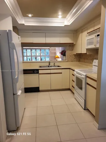 $272,000 | 5200 Southeast Seascape Way, Unit 201, Stuart, FL 34997