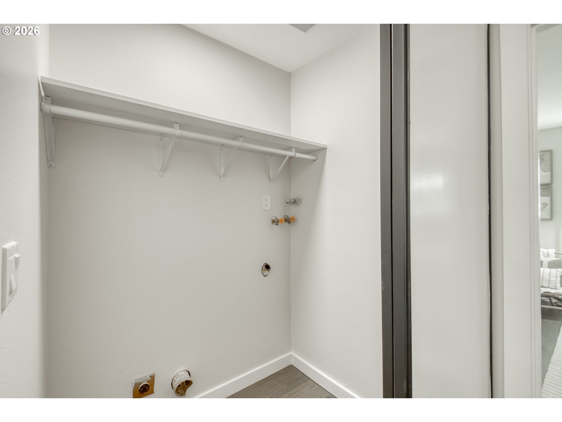 3114 Southwest Carson Street Portland, OR 97219 - Photo 16 of 18 a view of an empty room