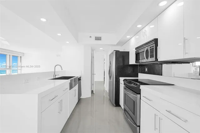 $8,990 | 16485 Collins Avenue, Unit 1236, Sunny Isles Beach, FL 33160