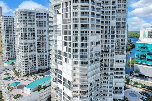 $8,990 | 16485 Collins Avenue, Unit 1236, Sunny Isles Beach, FL 33160