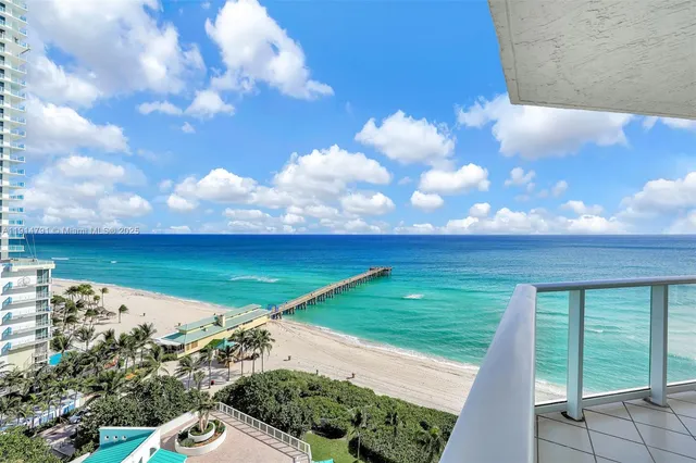 $8,990 | 16485 Collins Avenue, Unit 1236, Sunny Isles Beach, FL 33160