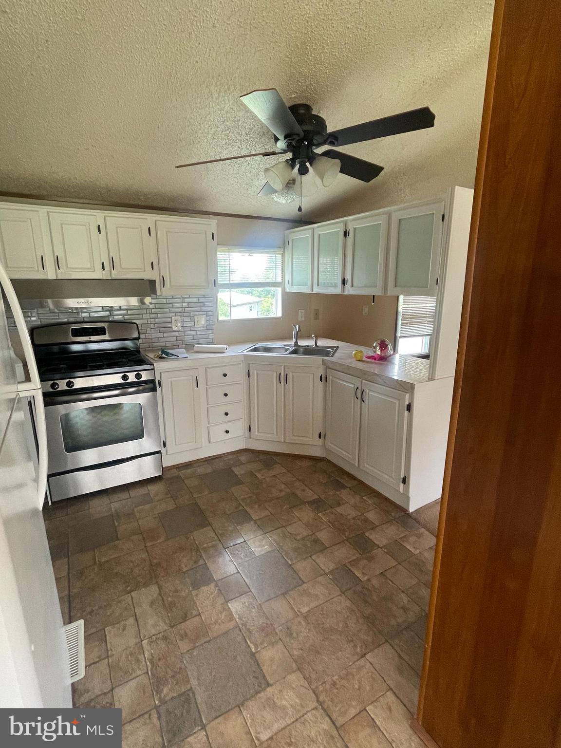 43 Christy Lane Lititz, PA 17543 - Photo 11 of 31