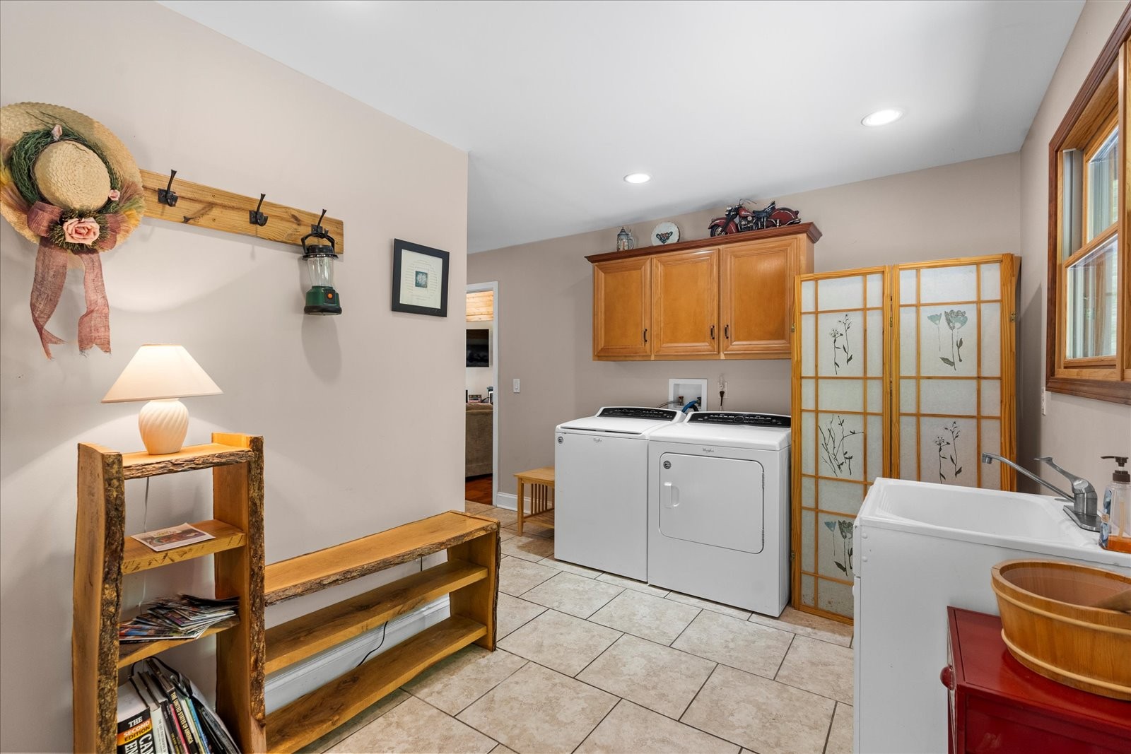 557 Green Forest Road Dunlap, TN 37327 - Photo 39 of 57 a room with a washing machine and sink