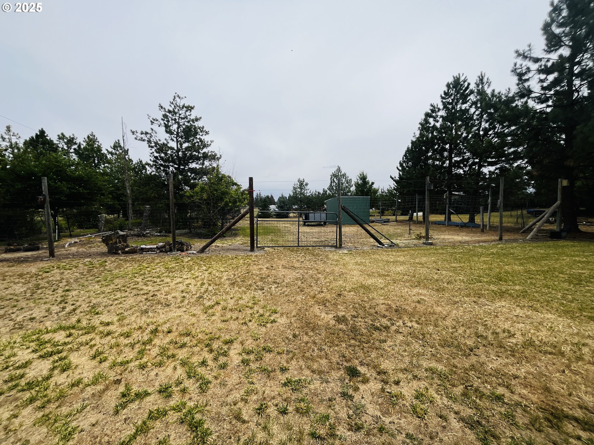 317 South Wayne R Road Tygh Valley, OR 97063 - Photo 18 of 35