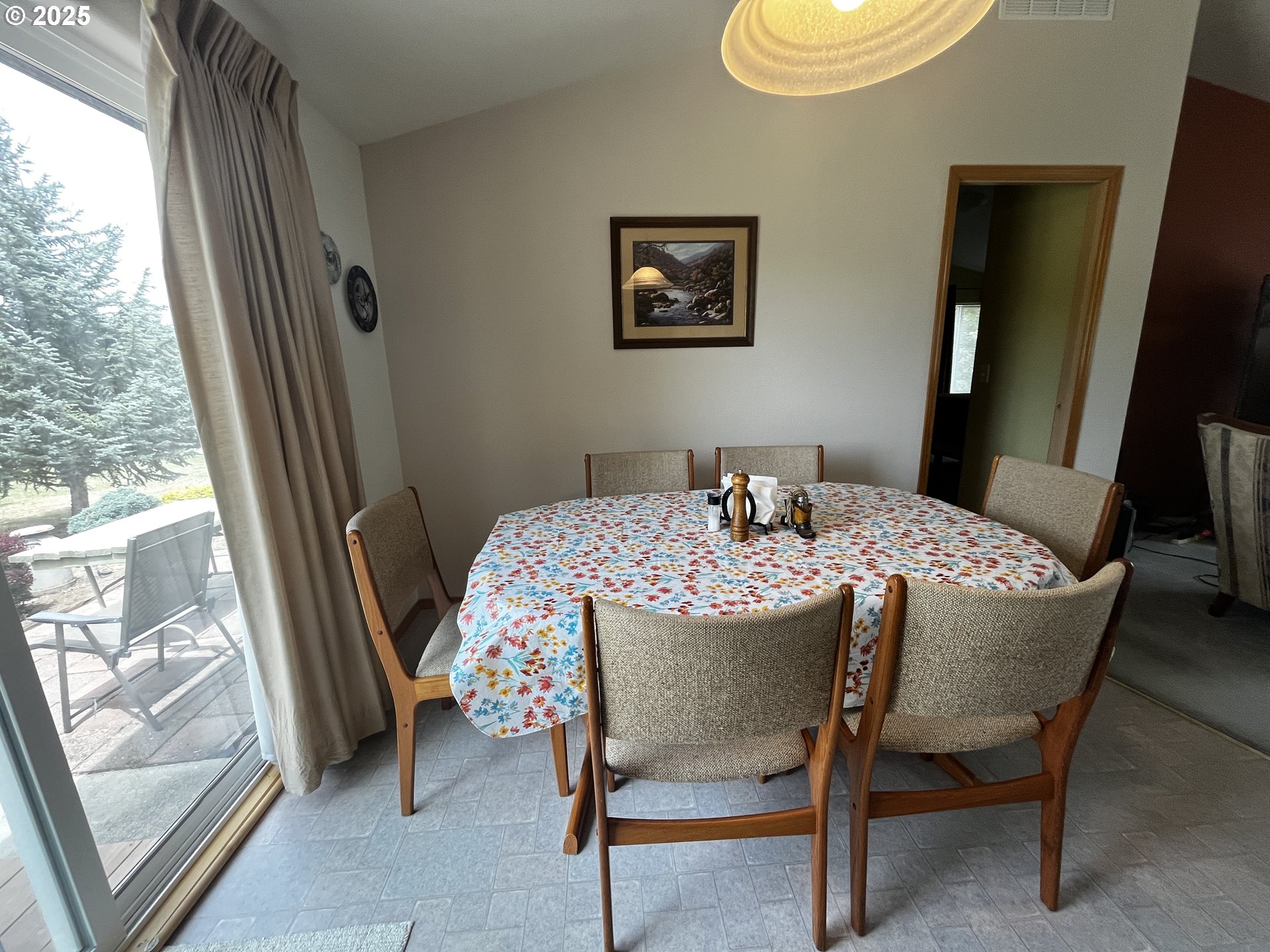 317 South Wayne R Road Tygh Valley, OR 97063 - Photo 28 of 35