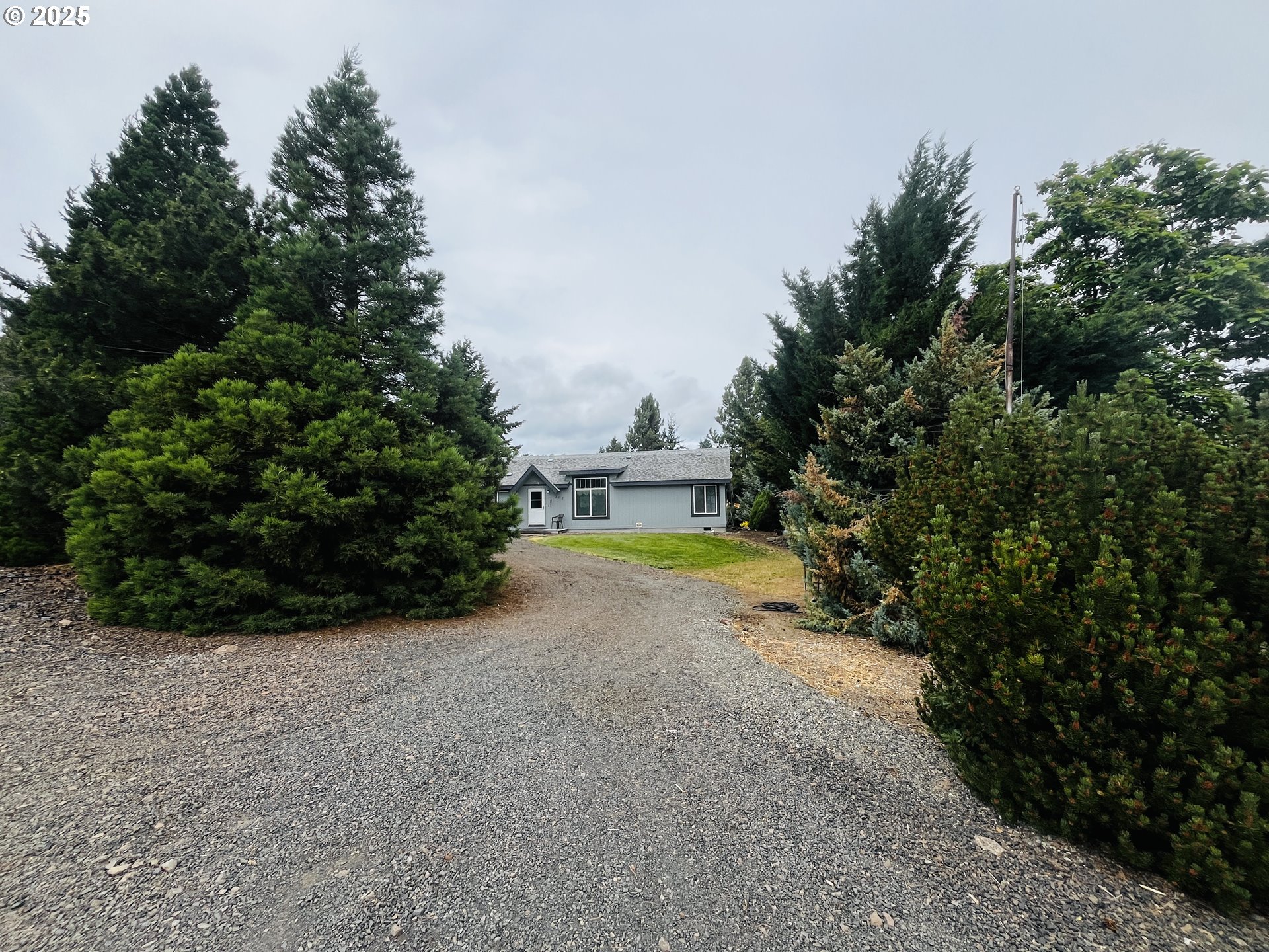 317 South Wayne R Road Tygh Valley, OR 97063 - Photo 3 of 35