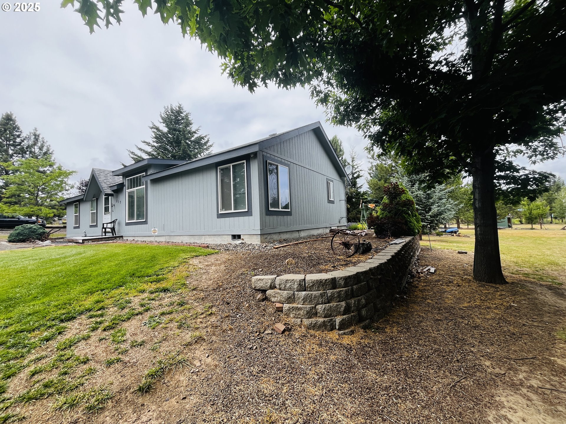 317 South Wayne R Road Tygh Valley, OR 97063 - Photo 6 of 35