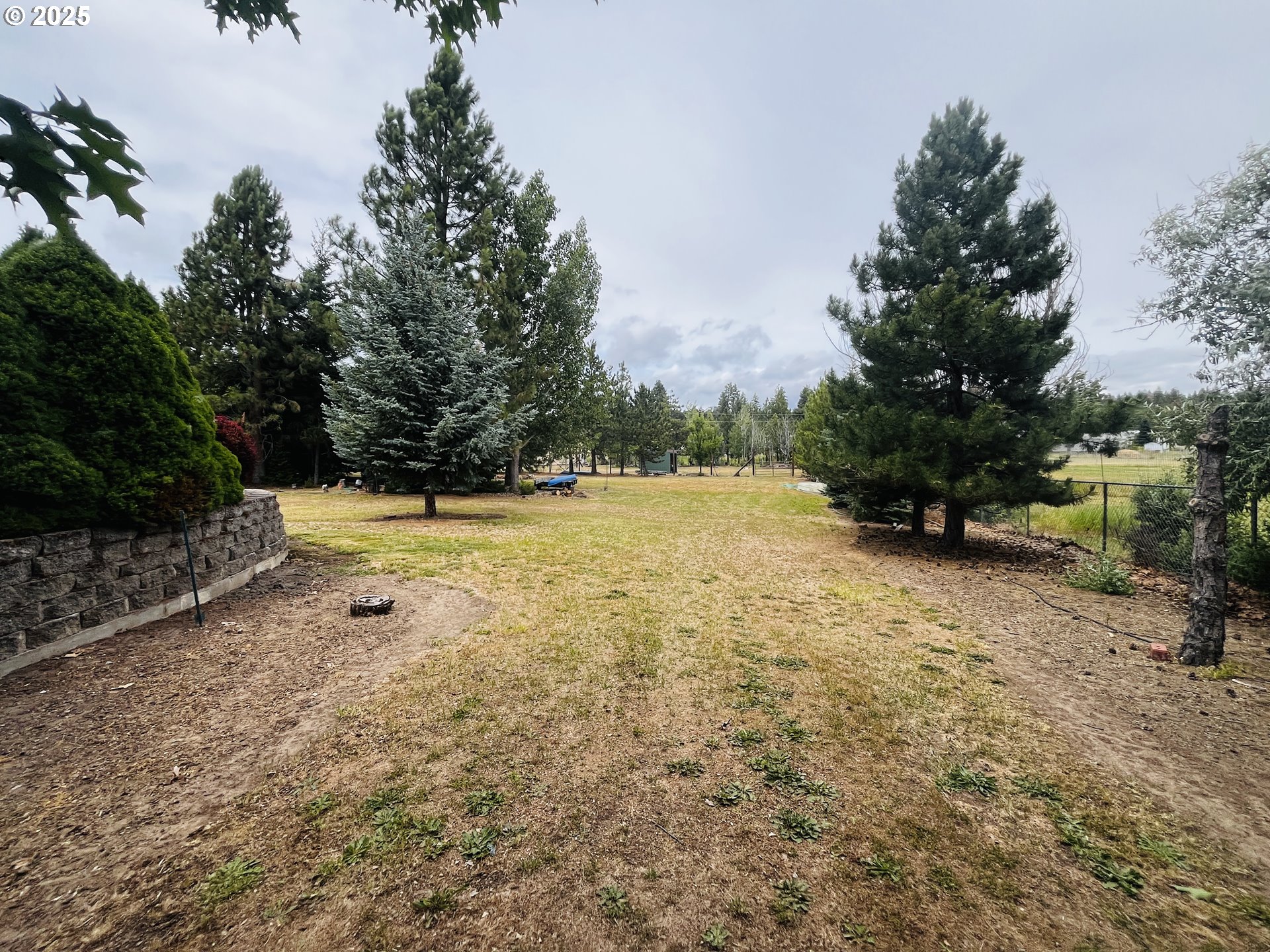 317 South Wayne R Road Tygh Valley, OR 97063 - Photo 7 of 35