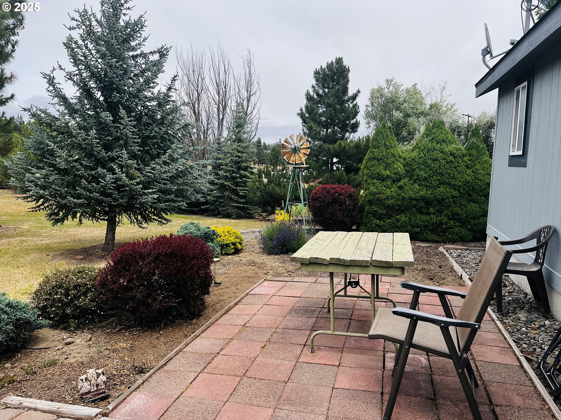 317 South Wayne R Road Tygh Valley, OR 97063 - Photo 9 of 35