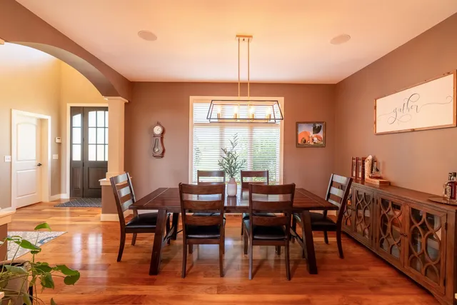 $1,150,000 | 60515 235th Street, Madison Lake, MN 56063