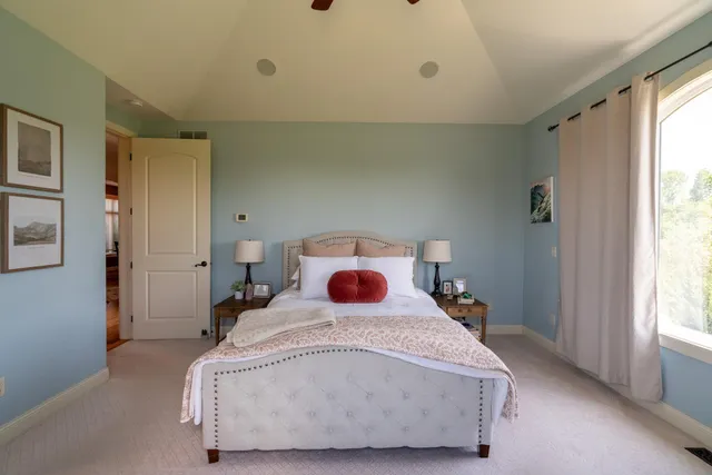 $1,100,000 | 60515 235th Street, Madison Lake, MN 56063