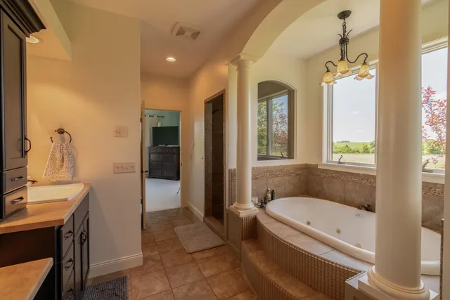 $1,100,000 | 60515 235th Street, Madison Lake, MN 56063