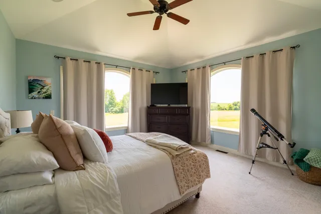 $1,150,000 | 60515 235th Street, Madison Lake, MN 56063