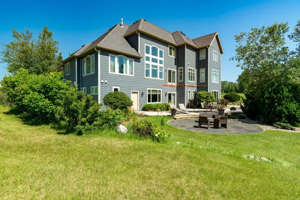 $1,100,000 | 60515 235th Street, Madison Lake, MN 56063